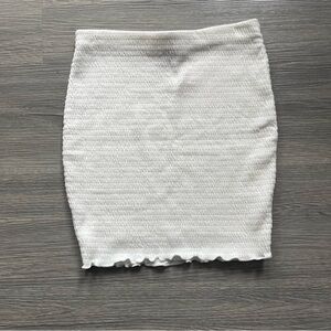 Windsor White Ruched Lettuce Edge Pencil Skirt